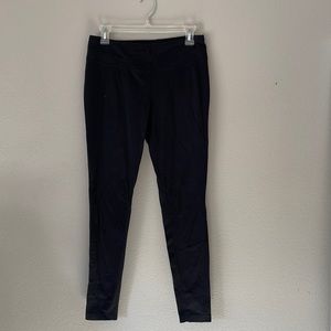 Lucy yoga pants size M